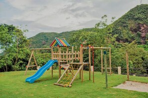 Children's area - Lujoso TopSpot® @ Exclusive Club en Apulo! (Apulo)