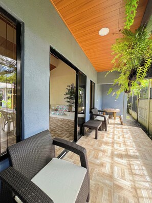 Terrace/patio - Posada de Paz 3: A Unique Experience in Corcovado (Provincia de Puntarenas)