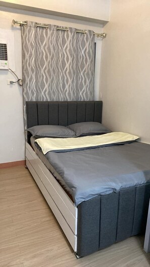 1 室のベッドルーム、アイロン / アイロン台、WiFi、ベッドシーツ