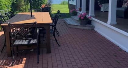 Beachfront Cottage -let the Bay of Chaleur be your backyard!