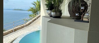 เดอะ วอเตอร์ฟรอนต์ สตูดิโอ