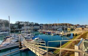 Marina - 3 bedroom awesome home in Saint-Valery-en-Caux (Saint-Valery-en-Caux)