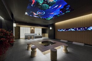 フロント