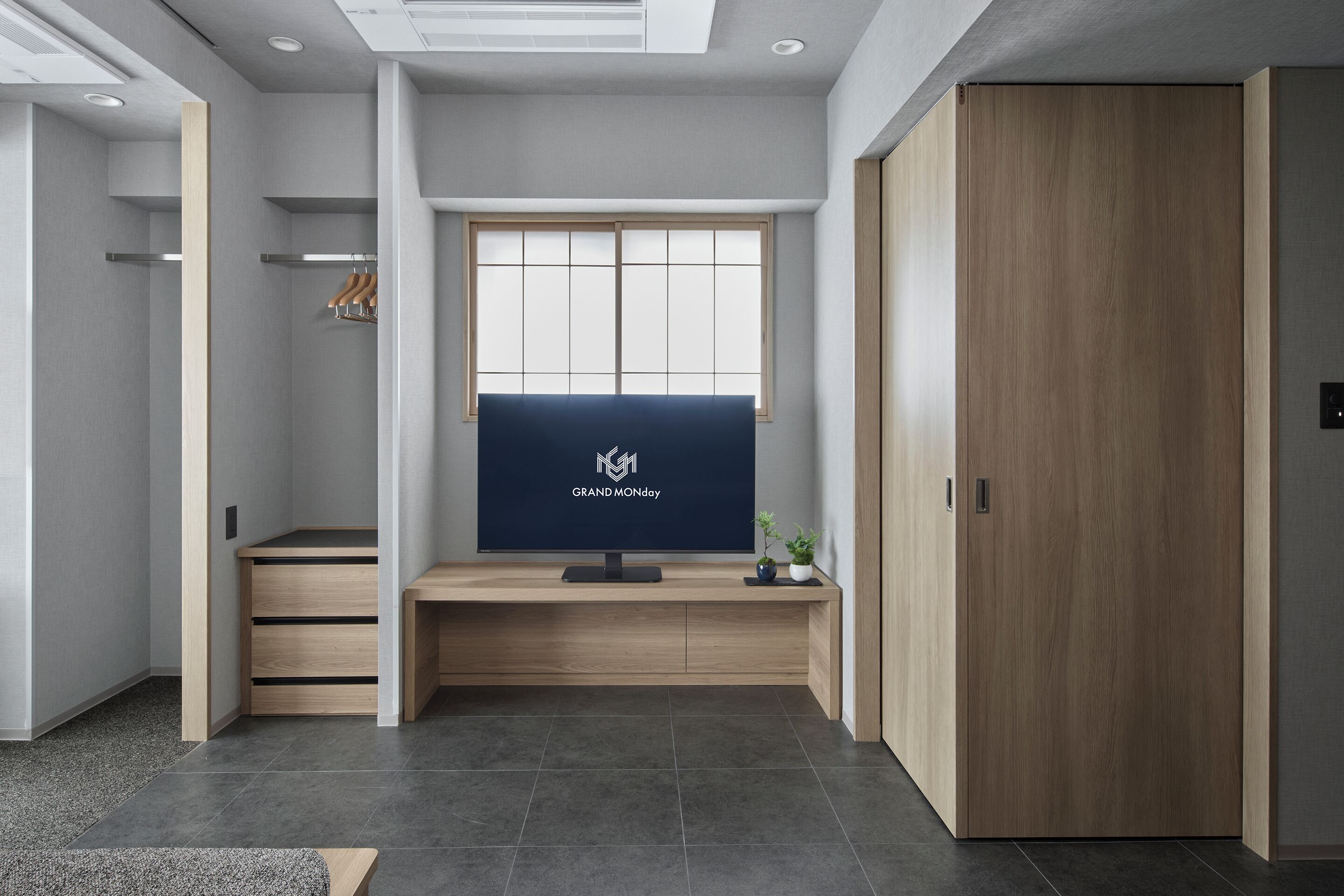 1 Bedroom Suite, Non Smoking | Living area