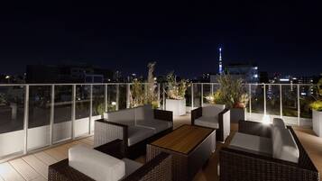 1 Bedroom Executive Suite with Private Roof Balcony, Non Smoking | Terrace/patio