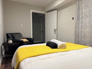 Deluxe Double Room - Niagara Retreat Center by Taiji Qi Yoga (niagara Falls)