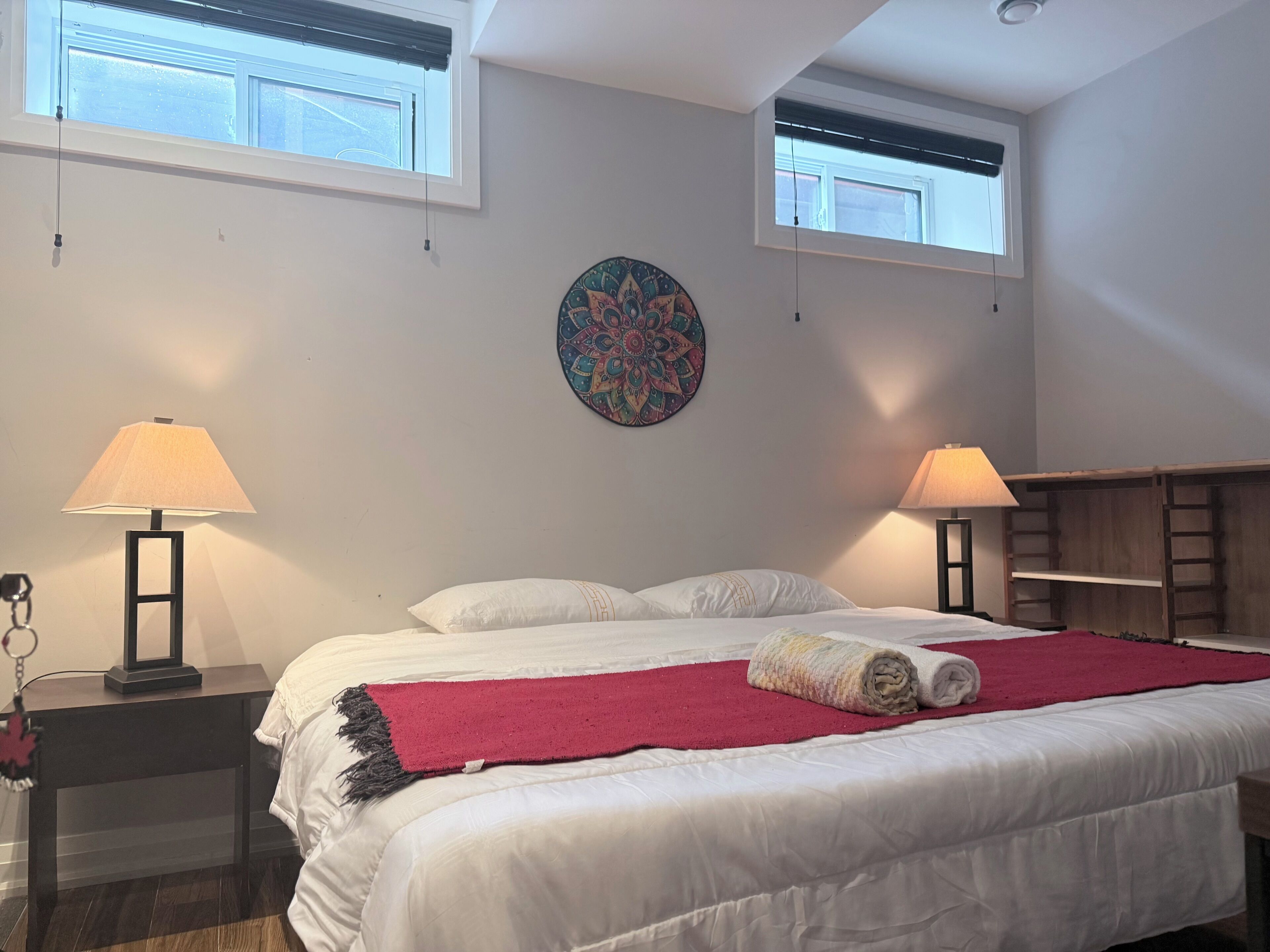 Chambre Standard, 1 très grand lit, salle de bains commune | Accès au Wi-Fi (inclus), literie fournie