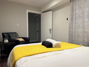 Deluxe Double Room - Niagara Retreat Center by Taiji Qi Yoga (niagara Falls)