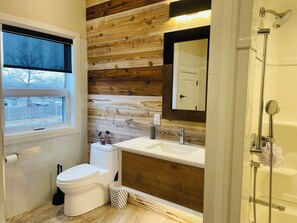 Deluxe Double Room - Niagara Retreat Center by Taiji Qi Yoga (niagara Falls)