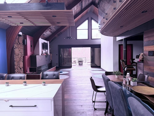 Niagara Retreat Center by Taiji Qi Yoga
