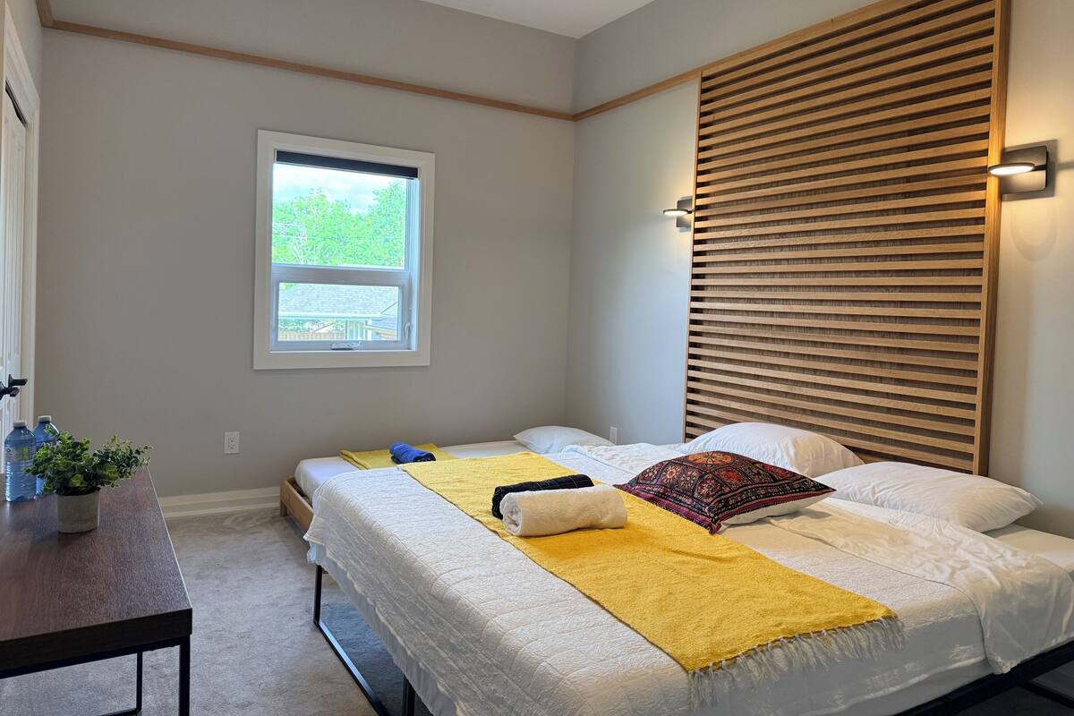Premier Room, Multiple Beds, Shared Bathroom | WiFi (free), bed sheets