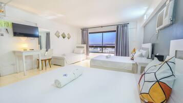 Family Room | Free WiFi