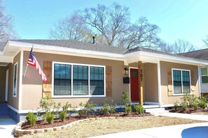 Exterior - Welcome to University Place (Ruston)