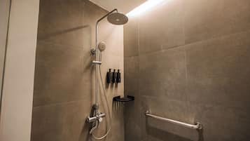 Standard Family Room | Bathroom