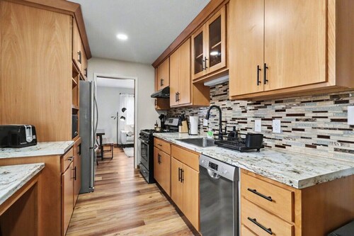 Stylish Home by the Zoo | Near Sanford & Uni`s
