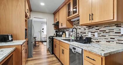 Stylish Home by the Zoo | Near Sanford & Uni`s