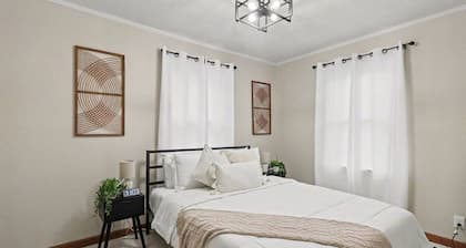 Stylish Home by the Zoo | Near Sanford & Uni`s