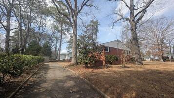 Enceinte de lâhĂ©bergement