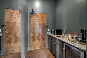 Private kitchen - Superior King Room at The Emerald (Beaufort)