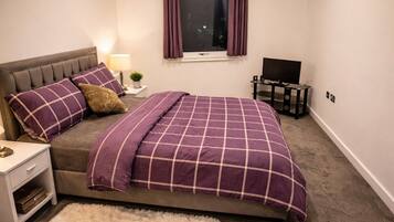 2 bedrooms, iron/ironing board, free WiFi, bed sheets