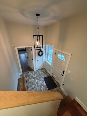 Interior - 4-bedroom house in perfect Bellville with cool AC (Bellville)