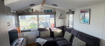 Beautiful 3 Bed, Sleeps 6, Wifi, Pet Friendly