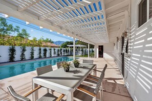 Pool - Modern, Stylish, and Relaxing Palm Springs Resort!! (Palm Springs)