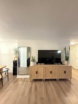 Interior - Wonderful 2-bedroom house in Salinas perfect for your getaway (Salinas)