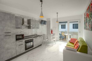 Interior - Holiday apartment with air conditioning, communal garden and pool (Bibione)