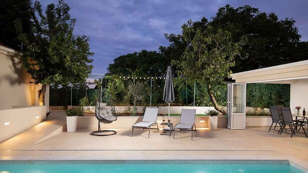 Pool - Holiday home with swimming pool and summer kitchen (Pula)