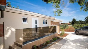 Exterior - Holiday home with swimming pool and summer kitchen (Pula)