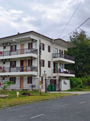 Exterior - 3 Bedroom Apartment with free parking (Nadi)