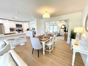 Dining - Bluebell – Elegant Coastal Getaway with Pool | Coquina Sands | 3BR/2BA (Naples)