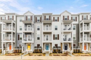 Exterior - Oceanblock Marlin Retreat | Steps to Beach (Ocean City)