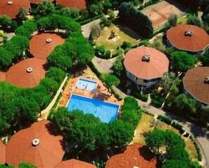 Pool - Holiday apartment with air conditioning, garden and pool (Bibione)
