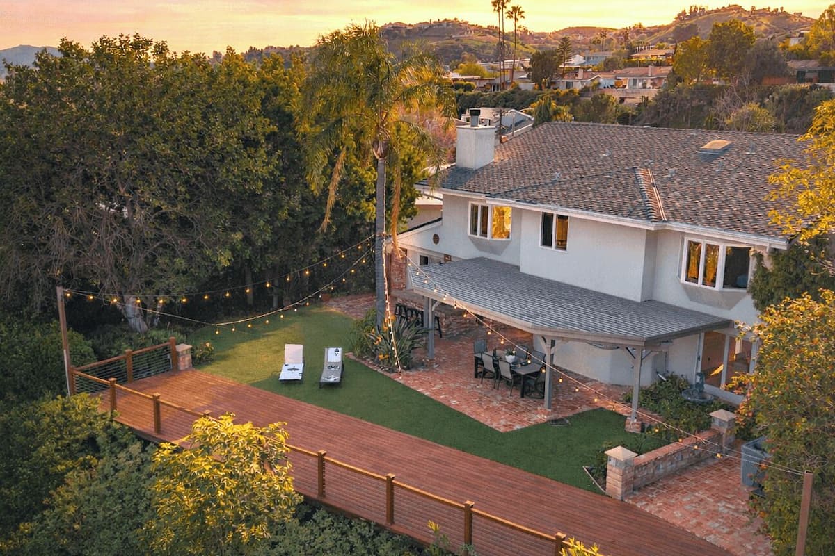 House (4 Bedrooms) | Front of property