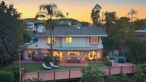 House (4 Bedrooms) | Interior - Twilight Terrace by Avantstay West Hills Retreat Hot Tub, BBQ + EV Charger, Near Malibu (West Hills)