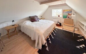 2 bedrooms, travel cot, free WiFi - 2 bedroom nice home in Fanø (Fanø)