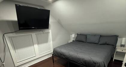 Private Third-Floor Attic Apartment