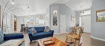 Spacious 3-bedroom house in beautiful Mesa - Centrally located!