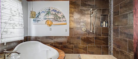 Bruser, boblebadekar, hårtørrer, bidet