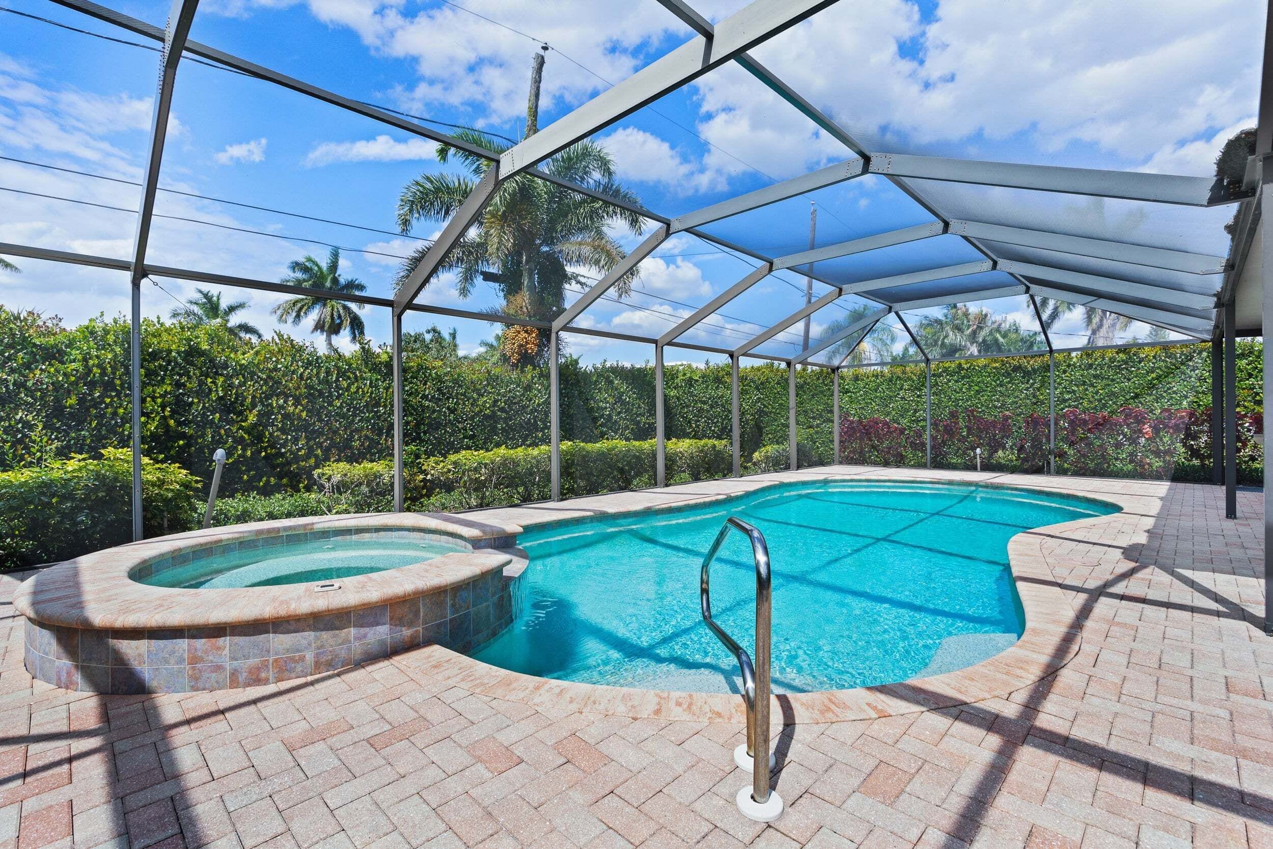 Beheizter Pool