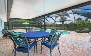 Pool - Bonita Palms – Pool & Spa Retreat Near Barefoot Beach | Bonita Springs (Bonita Springs)