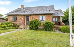 Exterior - Beautiful home in Bredebro with WiFi (Bredebro)