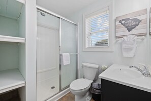 Shower, hair dryer, towels - Endless Paradise - Waterfront 5BR w/ Private Dock (Walk to Beach) (North Myrtle Beach)
