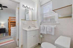 Shower, hair dryer, towels - Endless Paradise - Waterfront 5BR w/ Private Dock (Walk to Beach) (North Myrtle Beach)