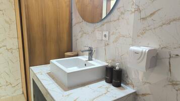 Deluxe-Villa | Badezimmer