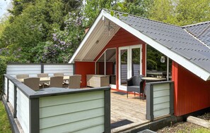 Outdoor dining - Cozy home in Toftlund with WiFi (Toftlund)