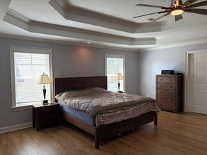 4 Schlafzimmer, Bügeleisen/Bügelbrett, WLAN, Bettwäsche
