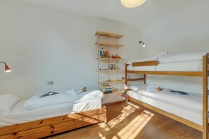 Family Villa, Multiple Bedrooms (Villa Eva) | 5 bedrooms, WiFi, bed sheets - Villa Eva (Leggiuno)
